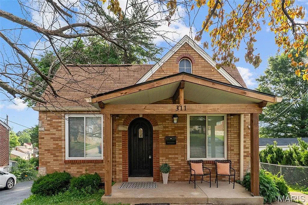 311 Atlas Dr photo 1
