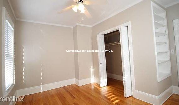 87 Irving St. Somerville - Davis Square Unit Photo 5