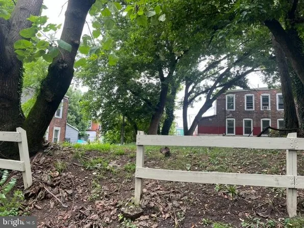 5915 E Wister St, Philadelphia, PA 19138