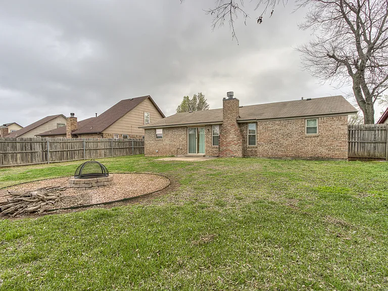 8413 Bigwood Dr — Photo 33