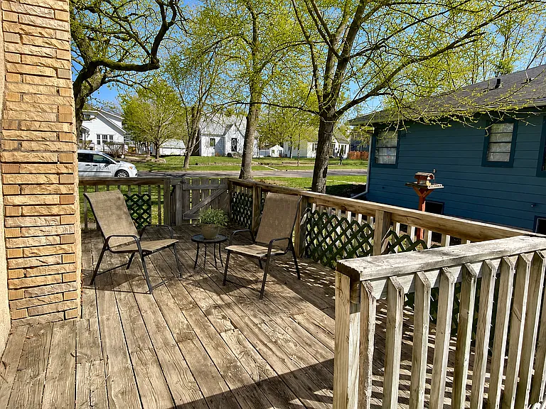 2239 Branch Ave — Photo 3