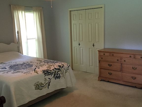 3rd image of 2306 Kensington Dr