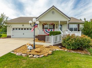 183 Pinewood Dr, Rock Spring, GA 30739