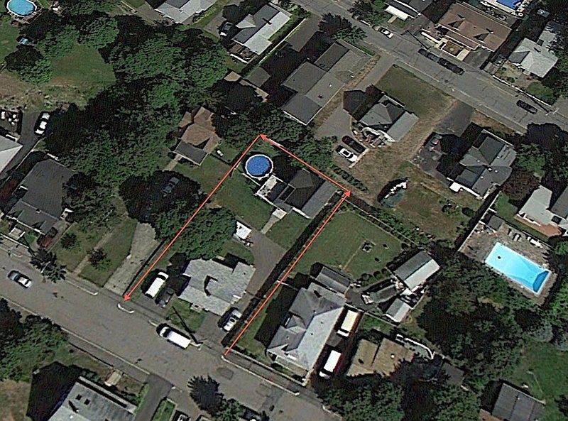 arial view
						:
						48,50, 52 main st