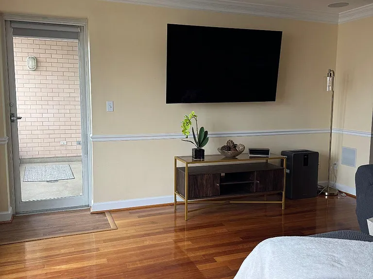 100 Harborview Dr #611 — Photo 8