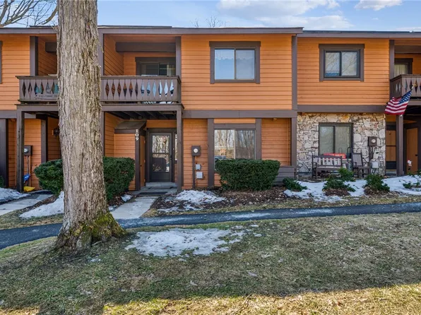109 Swiss Mountain Dr, Champion, PA 15622
