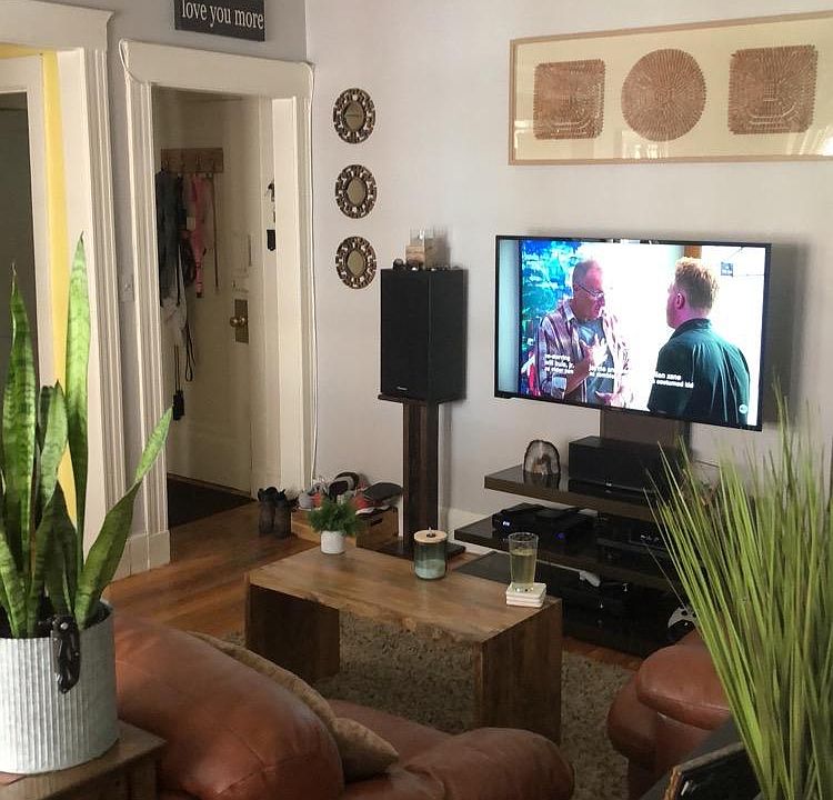 1st image of 1615 Commonwealth Ave APT 10Q