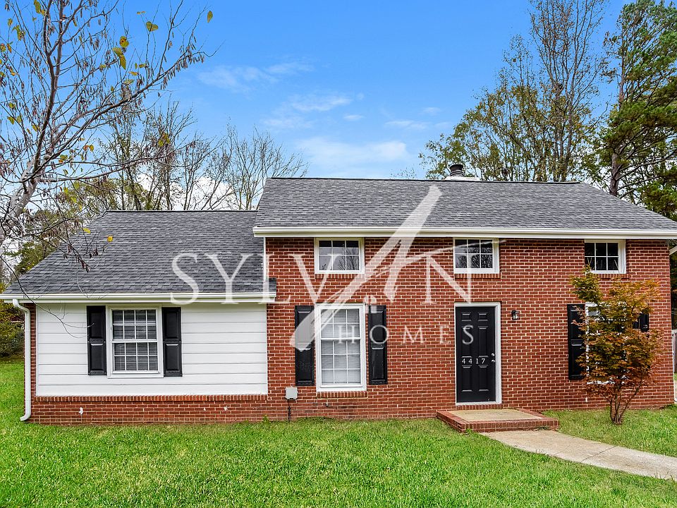 015-photo-front-view-12161907_11162022