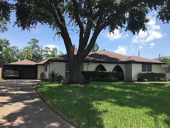 2nd image of 5606 Sheraton Oaks Dr