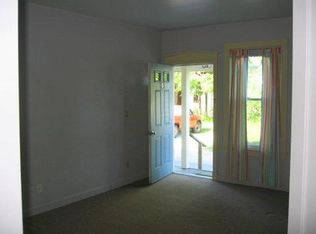 47 Davis St APT 3, Keene, NH 03431