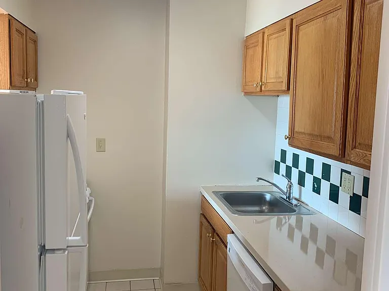 Solid oak cabinets with NEW appliances