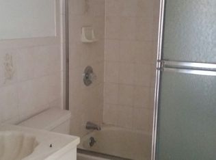 1110 Broad St, Newark, NJ 07114