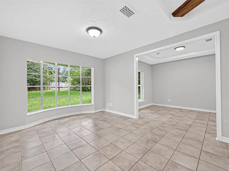 18747 Woodridge Dr — Photo 6