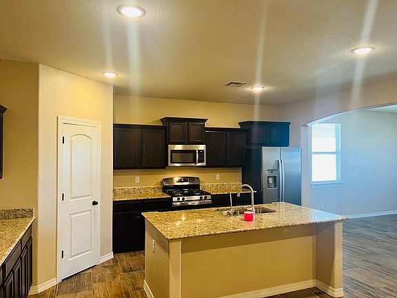 5th image of 4700 Marisabel Azcarate St