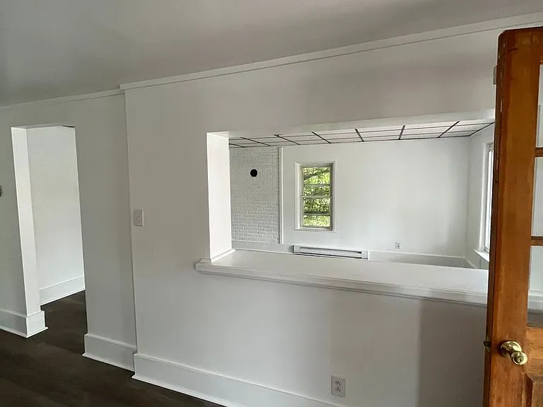112 Beach St — Photo 4