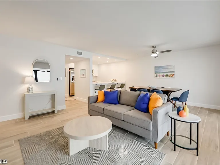 760 Sextant Dr #321 — Photo 18