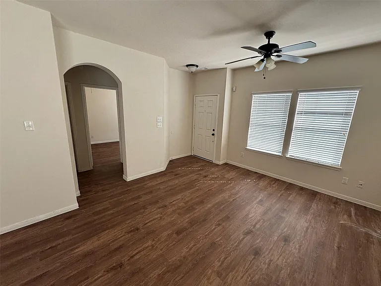 21719 Mossy Field Ln — Photo 11