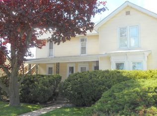 323 Freeman St FLOOR 1, Genoa City, WI 53128