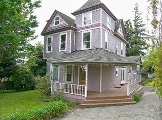 1024 Highland Dr, Bellingham, WA 98225