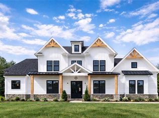 121 Palisade Dr, Rydal, GA 30171