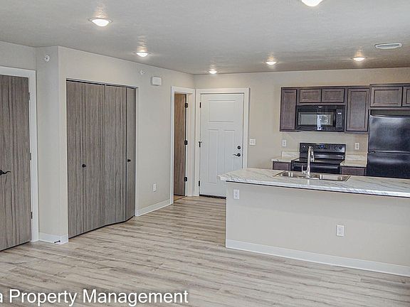 5th image of 4990 Abby Ln #202