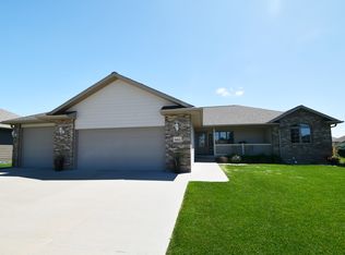 6105 R Ave, Kearney, NE 68847