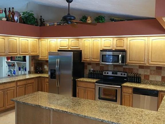 5th image of 720 Suffolk Cir