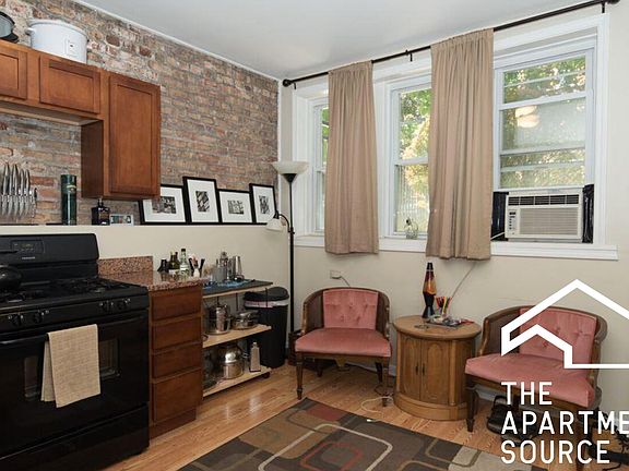 4th image of 2433 N Talman Ave