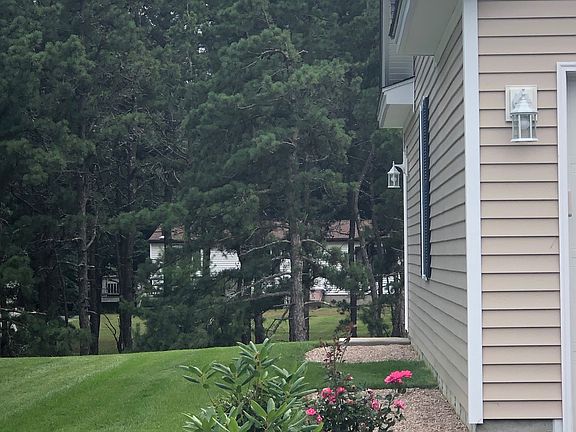 3rd image of 21 Chickadee Ln