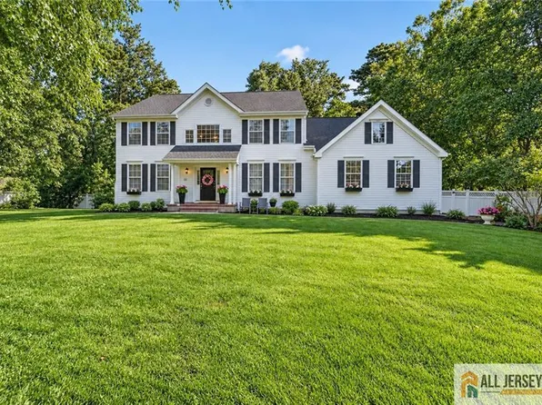 101 Cardinal Dr, Jackson, NJ 08527