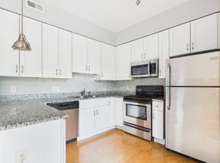 2028 W Cary St APT 3, Richmond, VA 23220
