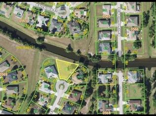 335 Vitorio St #18, Punta Gorda, FL 33983