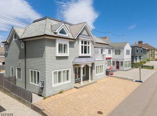 26 N Surf Rd, Lavallette, NJ 08735