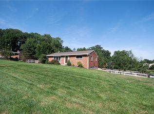 101 Shirehill Dr, Glenshaw, PA