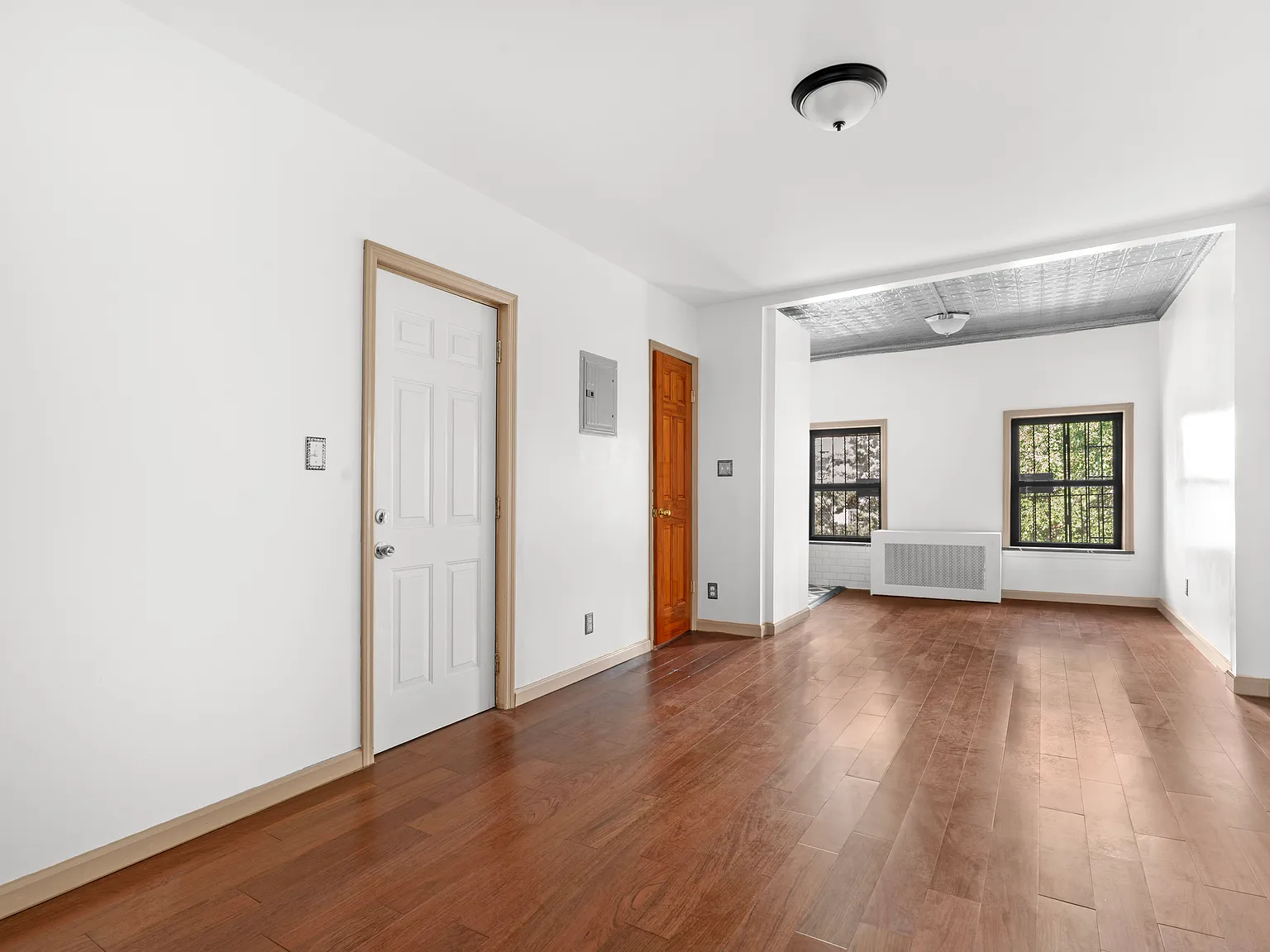 283 Pacific Street — Photo 2