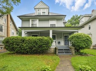38 Grand Ave, Akron, OH 44303