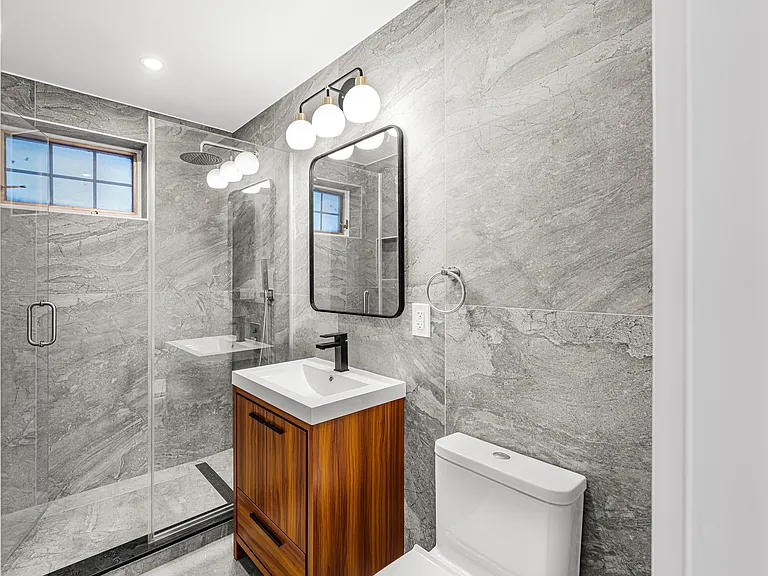 19 1st Ave #1 — Photo 14