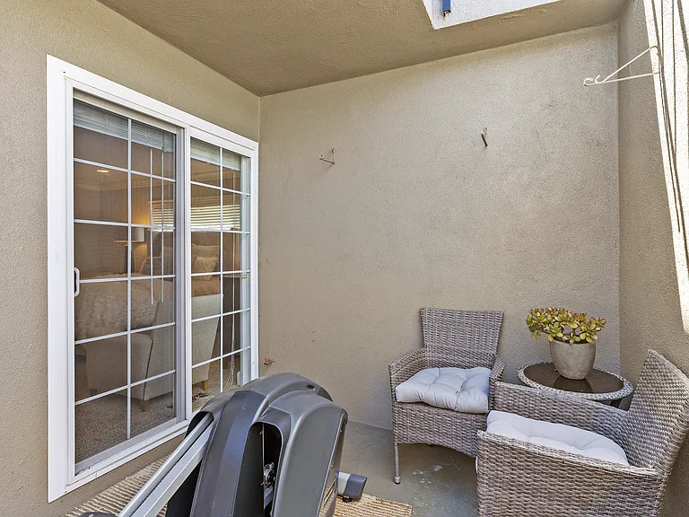 24322 Santa Clara Ave #4 — Photo 33