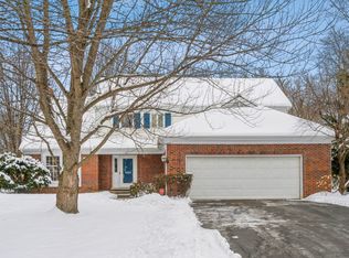 515 Valley Rd, Lake Forest, IL 60045