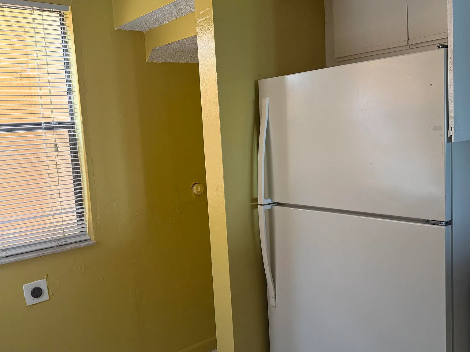 2 bed, 2.0 bath, 1014 sqft, $2,000 — Photo 2