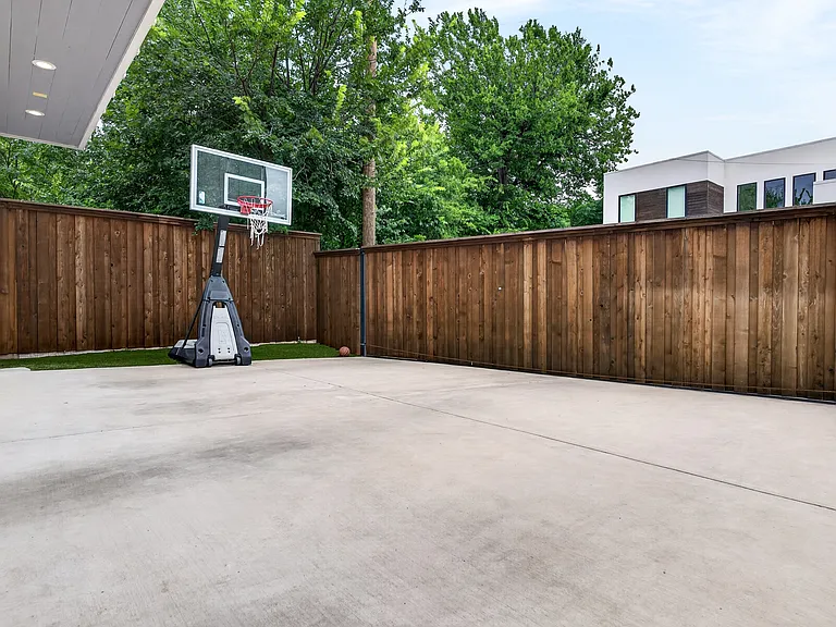 9941 Coppedge Ln — Photo 36