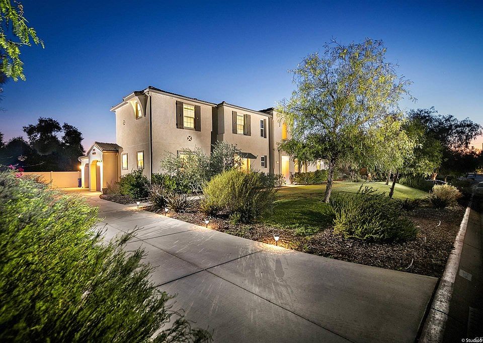 1st image of 14163 Winged Foot Cir
