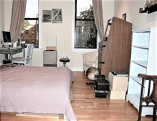 215 Maujer St #2L — Photo 4