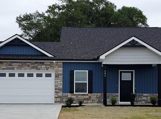 203 R C Thompson Rd, Chesnee, SC 29323