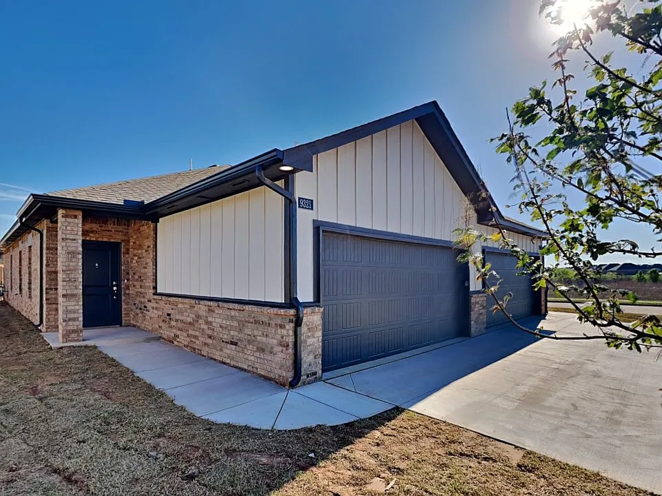 9316 NW 125th St