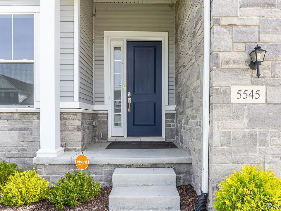 5545 Helmsdale Blvd, photo 7