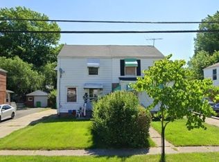 1425 E 252nd St, Euclid, OH