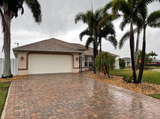 1210 NE Juanita Pl, Cape Coral, FL 33909