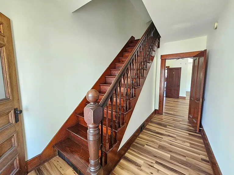 117A Lowell Rd — Photo 4