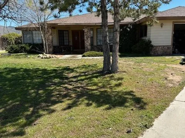 22104 Gold St, Tehachapi, CA 93561